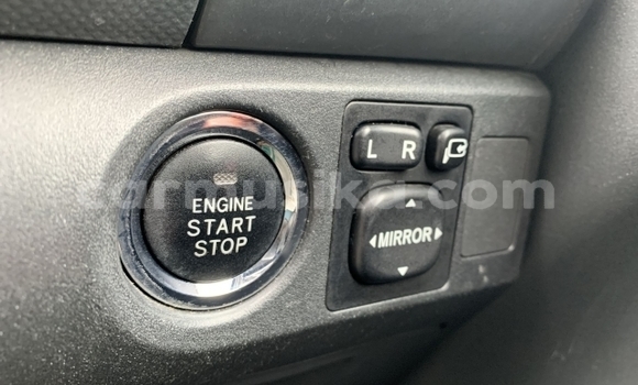 Buy Used Toyota Vitz Blue Car in Beitbridge in Matabeleland South Buy Used Toyota Vitz Blue Car in Beitbridge in Matabeleland South