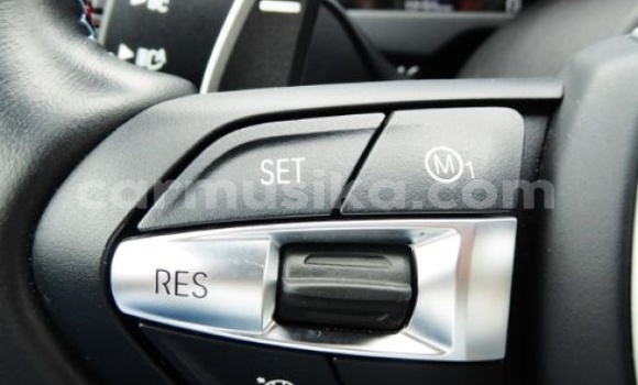 Nunua Ilio tumika BMW X6 Nyeupe Gari ndani ya Greendale nchini Harare Nunua Ilio tumika BMW X6 Nyeupe Gari ndani ya Greendale nchini Harare