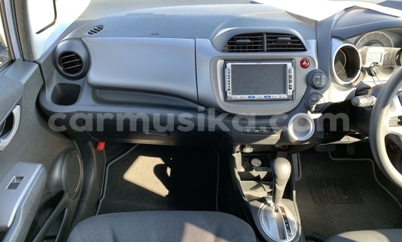 Acheter Occasion Voiture Honda Fit Bleu à Beitbridge, Matabeleland South Acheter Occasion Voiture Honda Fit Bleu à Beitbridge, Matabeleland South