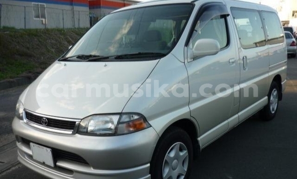 Buy Used Toyota Granvia Other Car in Beitbridge in Matabeleland South