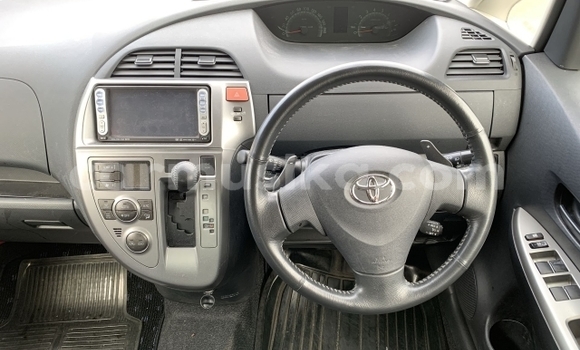 Acheter Occasion Voiture Toyota Ractis Blanc à Beitbridge, Matabeleland South Acheter Occasion Voiture Toyota Ractis Blanc à Beitbridge, Matabeleland South