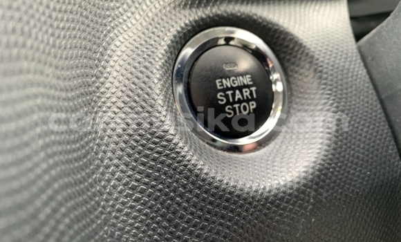 Acheter Occasion Voiture Toyota Ractis Blanc à Beitbridge, Matabeleland South Acheter Occasion Voiture Toyota Ractis Blanc à Beitbridge, Matabeleland South