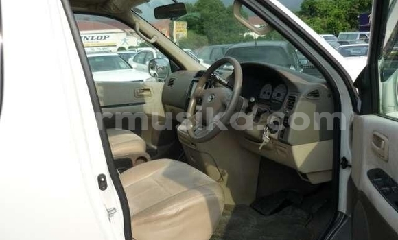 Buy Used Toyota Granvia Other Car in Beitbridge in Matabeleland South Buy Used Toyota Granvia Other Car in Beitbridge in Matabeleland South