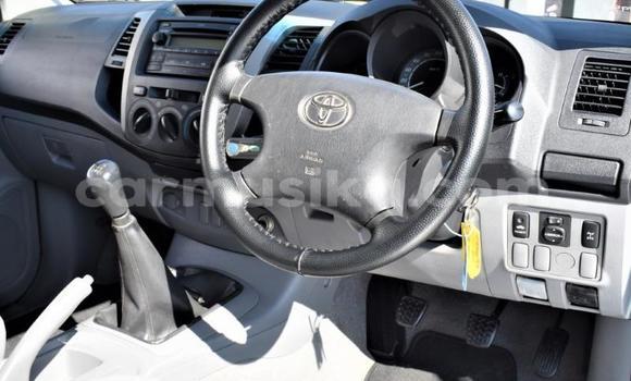 Nunua Ilio tumika Toyota Hilux Bluu Gari ndani ya Beitbridge nchini Matabeleland Kusini Nunua Ilio tumika Toyota Hilux Bluu Gari ndani ya Beitbridge nchini Matabeleland Kusini