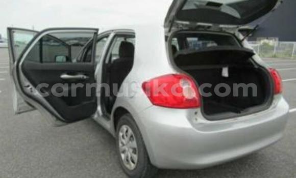 Nunua Ilio tumika Toyota Auris Fedha Gari ndani ya Beitbridge nchini Matabeleland Kusini Nunua Ilio tumika Toyota Auris Fedha Gari ndani ya Beitbridge nchini Matabeleland Kusini