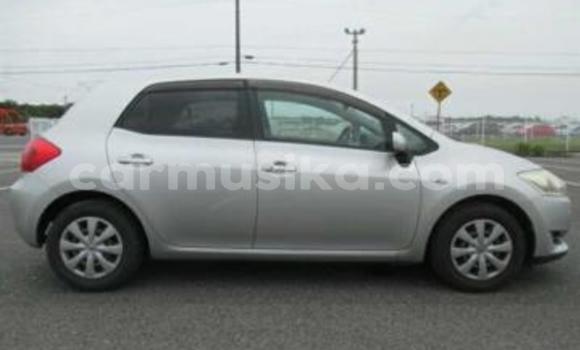 Nunua Ilio tumika Toyota Auris Fedha Gari ndani ya Beitbridge nchini Matabeleland Kusini Nunua Ilio tumika Toyota Auris Fedha Gari ndani ya Beitbridge nchini Matabeleland Kusini