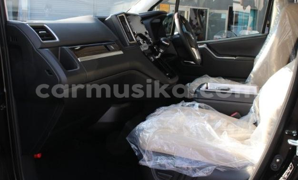 Acheter Occasion Voiture Toyota Grand HiAce Noir à Beitbridge, Matabeleland South Acheter Occasion Voiture Toyota Grand HiAce Noir à Beitbridge, Matabeleland South