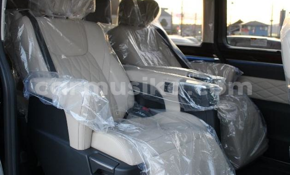 Acheter Occasion Voiture Toyota Grand HiAce Noir à Beitbridge, Matabeleland South Acheter Occasion Voiture Toyota Grand HiAce Noir à Beitbridge, Matabeleland South