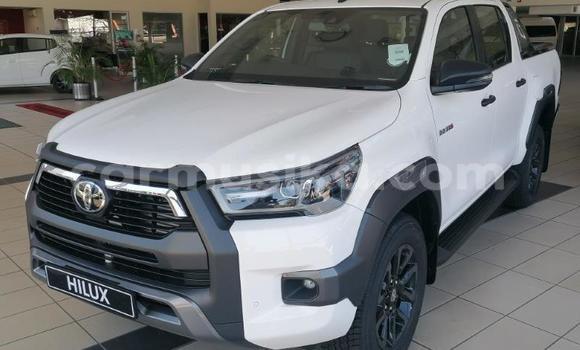 Nunua Ilio tumika Toyota Hilux Nyeupe Gari ndani ya Beitbridge nchini Matabeleland Kusini Nunua Ilio tumika Toyota Hilux Nyeupe Gari ndani ya Beitbridge nchini Matabeleland Kusini