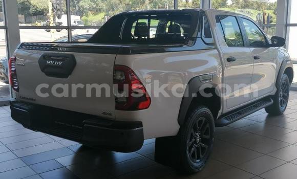 Nunua Ilio tumika Toyota Hilux Nyeupe Gari ndani ya Beitbridge nchini Matabeleland Kusini Nunua Ilio tumika Toyota Hilux Nyeupe Gari ndani ya Beitbridge nchini Matabeleland Kusini