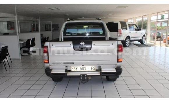 Acheter Occasion Voiture Nissan NP 300 Gris à Bulawayo, Bulawayo Acheter Occasion Voiture Nissan NP 300 Gris à Bulawayo, Bulawayo