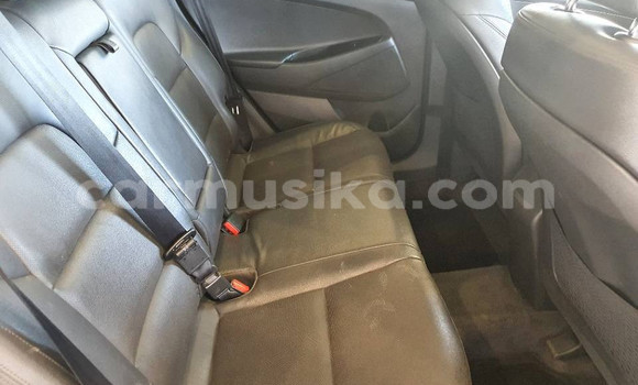 Nunua Ilio tumika Hyundai Tucson Fedha Gari ndani ya Beitbridge nchini Matabeleland Kusini Nunua Ilio tumika Hyundai Tucson Fedha Gari ndani ya Beitbridge nchini Matabeleland Kusini