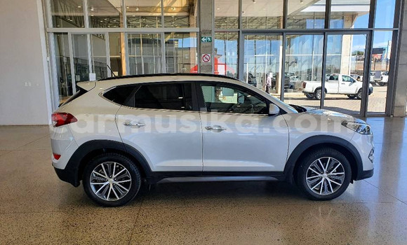 Nunua Ilio tumika Hyundai Tucson Fedha Gari ndani ya Beitbridge nchini Matabeleland Kusini Nunua Ilio tumika Hyundai Tucson Fedha Gari ndani ya Beitbridge nchini Matabeleland Kusini