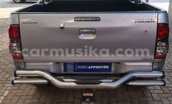 Buy Used Toyota Hilux Silver Car in Beitbridge in Matabeleland South Buy Used Toyota Hilux Silver Car in Beitbridge in Matabeleland South