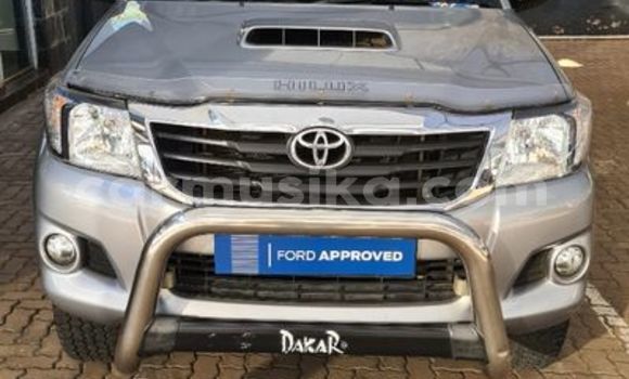Buy Used Toyota Hilux Silver Car in Beitbridge in Matabeleland South Buy Used Toyota Hilux Silver Car in Beitbridge in Matabeleland South
