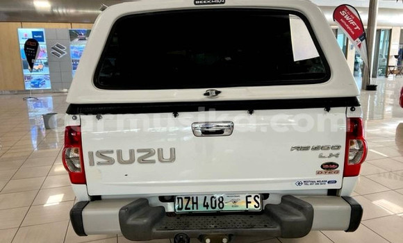 Buy Used Isuzu KB White Car in Beitbridge in Matabeleland South Buy Used Isuzu KB White Car in Beitbridge in Matabeleland South