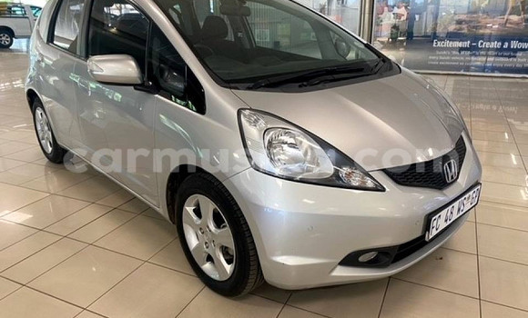 Buy Used Honda Jazz Silver Car in Beitbridge in Matabeleland South Buy Used Honda Jazz Silver Car in Beitbridge in Matabeleland South