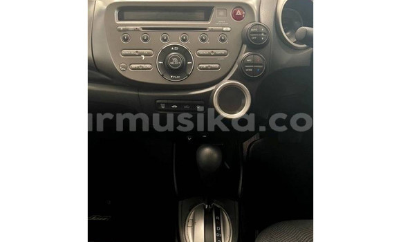 Buy Used Honda Jazz Silver Car in Beitbridge in Matabeleland South Buy Used Honda Jazz Silver Car in Beitbridge in Matabeleland South