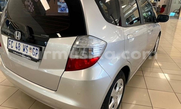 Buy Used Honda Jazz Silver Car in Beitbridge in Matabeleland South Buy Used Honda Jazz Silver Car in Beitbridge in Matabeleland South
