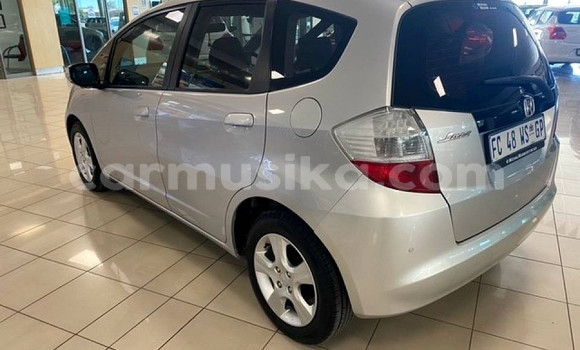 Buy Used Honda Jazz Silver Car in Beitbridge in Matabeleland South Buy Used Honda Jazz Silver Car in Beitbridge in Matabeleland South
