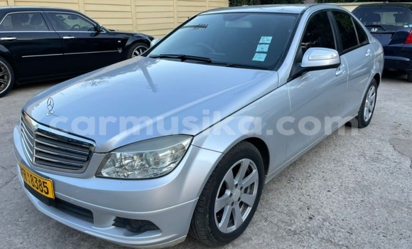 Nunua Ilio tumika Mercedes‒Benz KOMPRESSOR Fedha Gari ndani ya Harare nchini Harare Nunua Ilio tumika Mercedes‒Benz KOMPRESSOR Fedha Gari ndani ya Harare nchini Harare