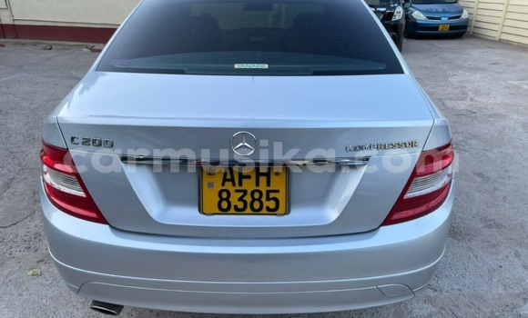 Nunua Ilio tumika Mercedes‒Benz KOMPRESSOR Fedha Gari ndani ya Harare nchini Harare Nunua Ilio tumika Mercedes‒Benz KOMPRESSOR Fedha Gari ndani ya Harare nchini Harare
