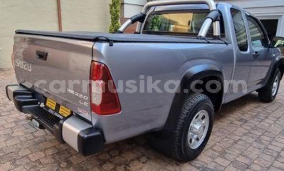 Tenga Tsaru Isuzu KB Sirivha Mota in Beitbridge in Matabeleland South Tenga Tsaru Isuzu KB Sirivha Mota in Beitbridge in Matabeleland South