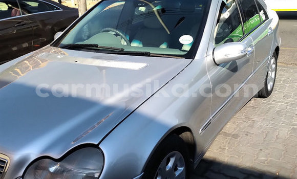 Acheter Occasion Voiture Mercedes‒Benz C–Class Gris à Beitbridge, Matabeleland South Acheter Occasion Voiture Mercedes‒Benz C–Class Gris à Beitbridge, Matabeleland South