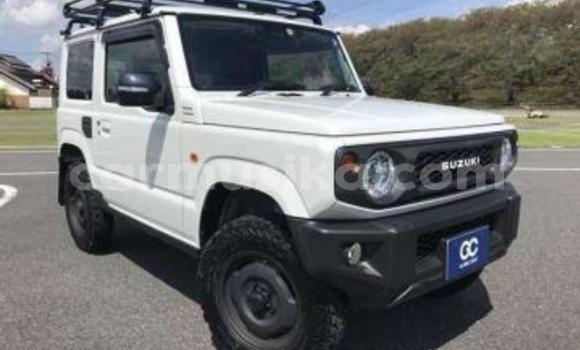 Nunua Ilio tumika Suzuki Jimny Nyeupe Gari ndani ya Beitbridge nchini Matabeleland Kusini Nunua Ilio tumika Suzuki Jimny Nyeupe Gari ndani ya Beitbridge nchini Matabeleland Kusini