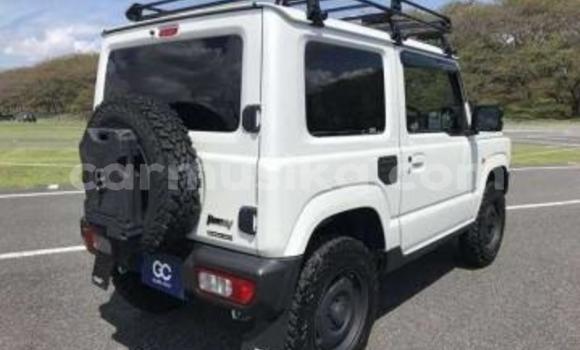 Nunua Ilio tumika Suzuki Jimny Nyeupe Gari ndani ya Beitbridge nchini Matabeleland Kusini Nunua Ilio tumika Suzuki Jimny Nyeupe Gari ndani ya Beitbridge nchini Matabeleland Kusini