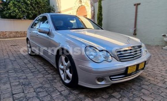 Buy Used Mercedes-Benz C-Classe Beige Car in Beitbridge in Matabeleland South