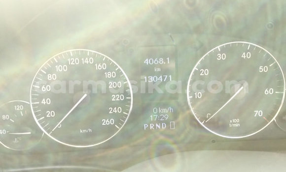 Acheter Occasion Voiture Mercedes‒Benz C–Class Gris à Beitbridge, Matabeleland South Acheter Occasion Voiture Mercedes‒Benz C–Class Gris à Beitbridge, Matabeleland South