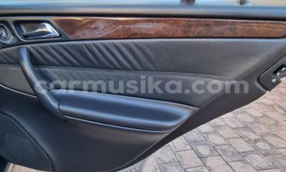 Tenga Tsaru Mercedes-Benz C-Classe Beige Mota in Beitbridge in Matabeleland South Tenga Tsaru Mercedes-Benz C-Classe Beige Mota in Beitbridge in Matabeleland South