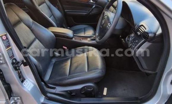 Tenga Tsaru Mercedes-Benz C-Classe Beige Mota in Beitbridge in Matabeleland South Tenga Tsaru Mercedes-Benz C-Classe Beige Mota in Beitbridge in Matabeleland South