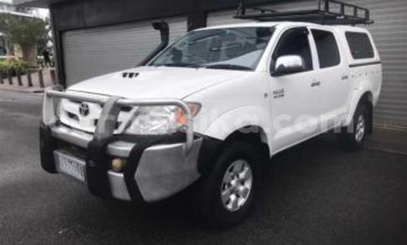Acheter Occasion Voiture Toyota Hilux Beige à Beitbridge, Matabeleland South Acheter Occasion Voiture Toyota Hilux Beige à Beitbridge, Matabeleland South
