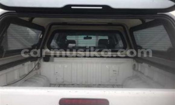 Acheter Occasion Voiture Toyota Hilux Beige à Beitbridge, Matabeleland South Acheter Occasion Voiture Toyota Hilux Beige à Beitbridge, Matabeleland South