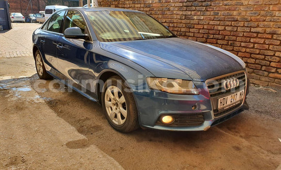 Acheter Occasion Voiture Audi A4 Bleu à Beitbridge, Matabeleland South Acheter Occasion Voiture Audi A4 Bleu à Beitbridge, Matabeleland South