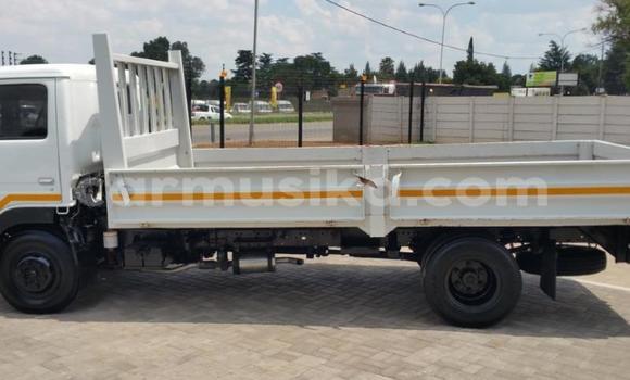 Acheter Import Utilitaire Toyota Dyna Autre à Beitbridge, Matabeleland South Acheter Import Utilitaire Toyota Dyna Autre à Beitbridge, Matabeleland South
