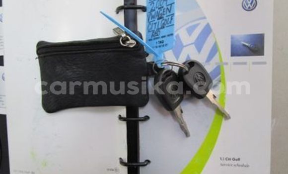 Buy Used Volkswagen Golf Red Car in Beitbridge in Matabeleland South Buy Used Volkswagen Golf Red Car in Beitbridge in Matabeleland South