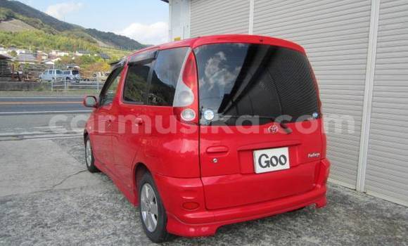 Buy Used Toyota FunCargo Red Car in Beitbridge in Matabeleland South Buy Used Toyota FunCargo Red Car in Beitbridge in Matabeleland South