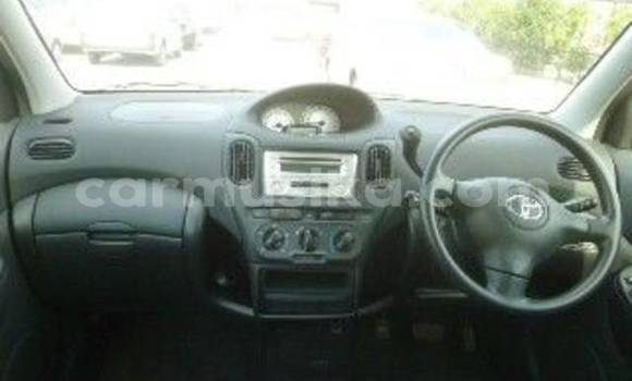 Nunua Ilio tumika Toyota FunCargo Nyingine Gari ndani ya Beitbridge nchini Matabeleland Kusini Nunua Ilio tumika Toyota FunCargo Nyingine Gari ndani ya Beitbridge nchini Matabeleland Kusini