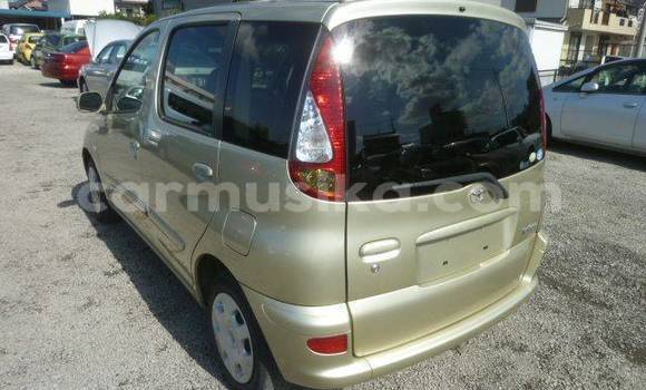 Nunua Ilio tumika Toyota FunCargo Nyingine Gari ndani ya Beitbridge nchini Matabeleland Kusini Nunua Ilio tumika Toyota FunCargo Nyingine Gari ndani ya Beitbridge nchini Matabeleland Kusini