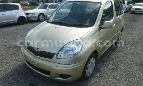 Nunua Ilio tumika Toyota FunCargo Nyingine Gari ndani ya Beitbridge nchini Matabeleland Kusini Nunua Ilio tumika Toyota FunCargo Nyingine Gari ndani ya Beitbridge nchini Matabeleland Kusini