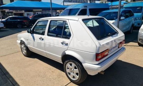 Buy Used Volkswagen Golf White Car in Beitbridge in Matabeleland South Buy Used Volkswagen Golf White Car in Beitbridge in Matabeleland South