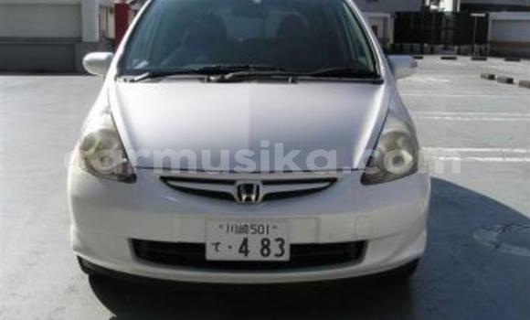 Buy Used Honda Fit White Car in Beitbridge in Matabeleland South Buy Used Honda Fit White Car in Beitbridge in Matabeleland South