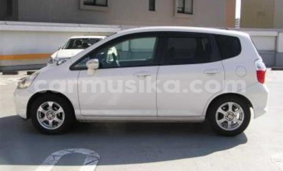 Buy Used Honda Fit White Car in Beitbridge in Matabeleland South Buy Used Honda Fit White Car in Beitbridge in Matabeleland South