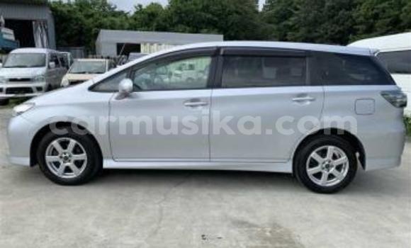 Nunua Ilio tumika Toyota Wish Fedha Gari ndani ya Beitbridge nchini Matabeleland Kusini Nunua Ilio tumika Toyota Wish Fedha Gari ndani ya Beitbridge nchini Matabeleland Kusini