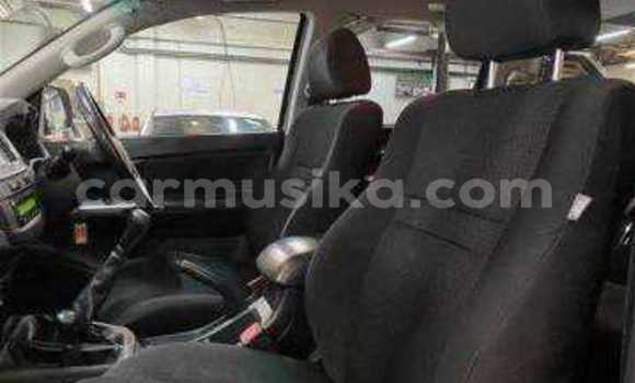 Tenga Tsaru Toyota Hilux Bhuruu Mota in Beitbridge in Matabeleland South Tenga Tsaru Toyota Hilux Bhuruu Mota in Beitbridge in Matabeleland South