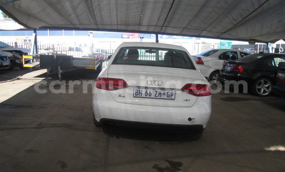 Buy Used Audi A4 White Car in Beitbridge in Matabeleland South Buy Used Audi A4 White Car in Beitbridge in Matabeleland South