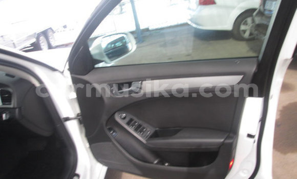 Buy Used Audi A4 White Car in Beitbridge in Matabeleland South Buy Used Audi A4 White Car in Beitbridge in Matabeleland South